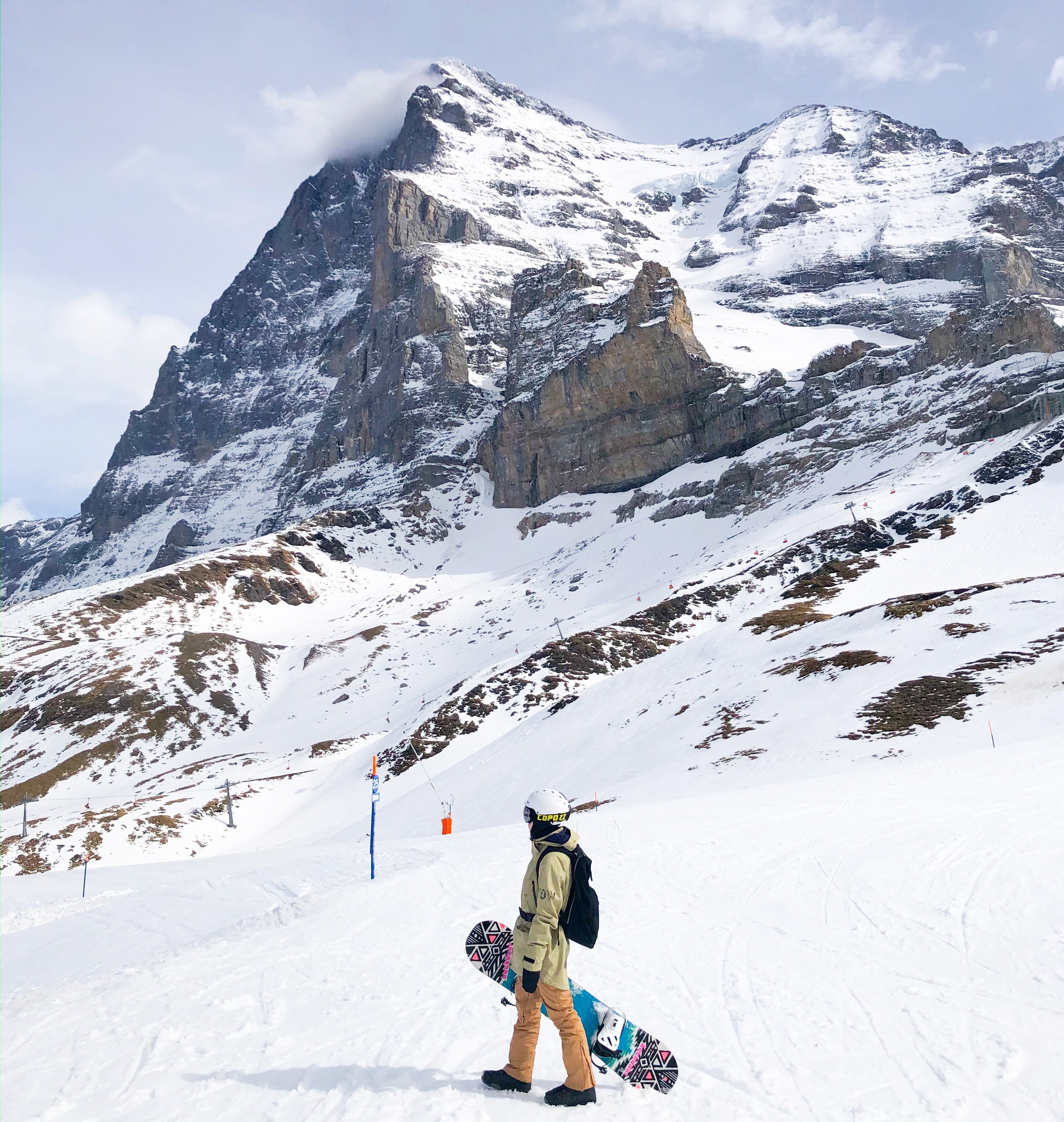 Snowboarder in den Alpen